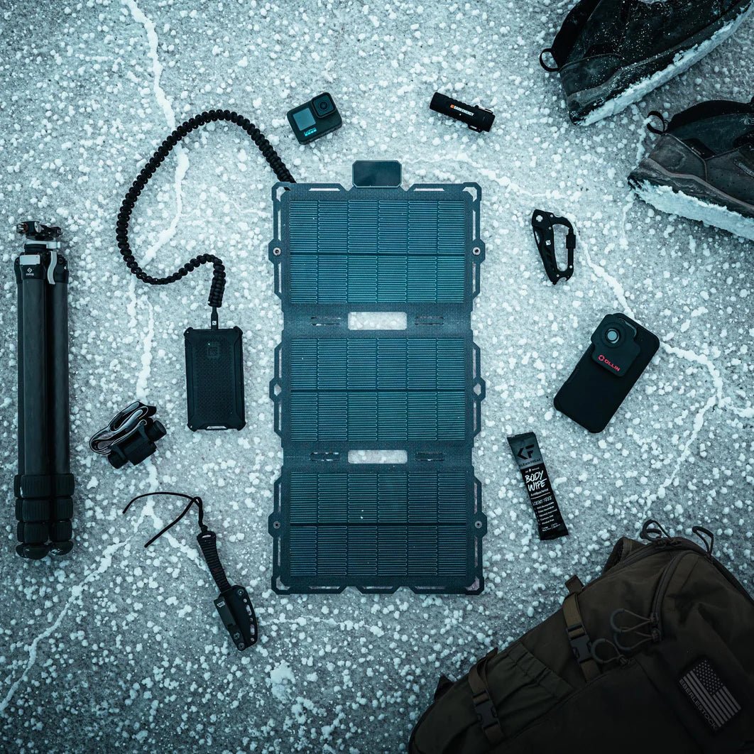 Solar Powered DARK ENERGY Spectre 18W Portable Charger - Image 5